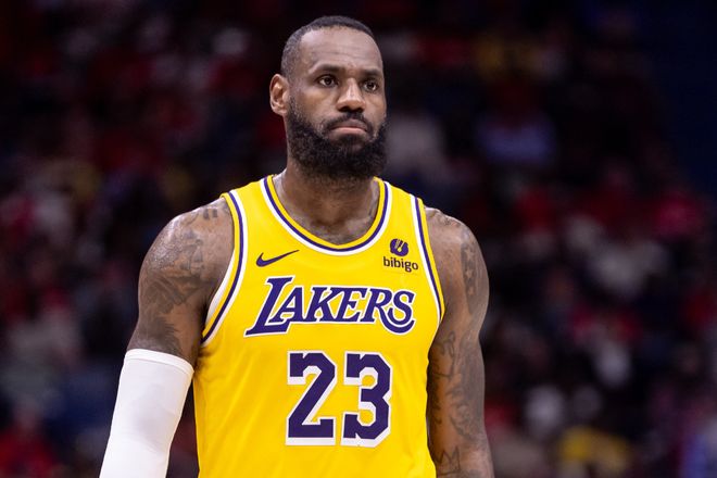 而对于雄鹿 而对于雄鹿