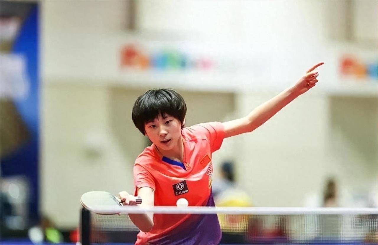 杯中憑藉金 杯中憑藉金