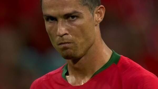 他在对方半 他在对方半